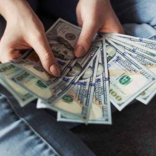 Jak łatwo i uczciwie zarabiać pieniądze? – porady dla opornych